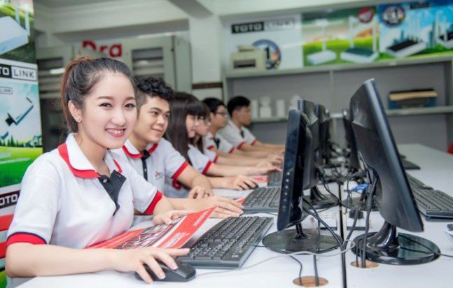 Công nghệ thông tin vào top 5 ngành tuyển dụng nhiều