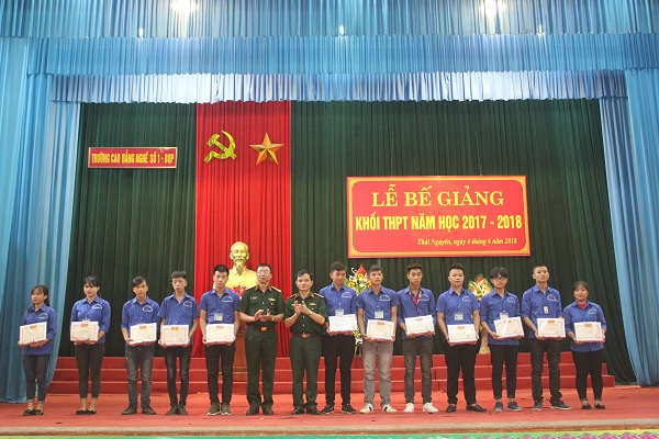 Bế giảng năm học 2017 – 2018