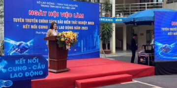 Tham dự Ngày hội việc làm tuyên truyền chính sách bảo hiểm thất nghiệp, BHXH Kết nối cung cầu lao động năm 2023.