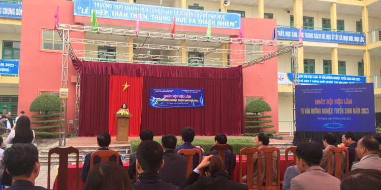 Ngày hội việc làm – Tư vấn tuyển sinh 2023: Nơi kết nối cung – cầu lao động