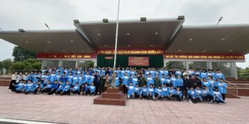 Cán bộ giáo viên, học sinh, sinh viên tham quan, trải nghiệm học tập, tại Lữ đoàn pháo binh 382 / Quân khu 1.