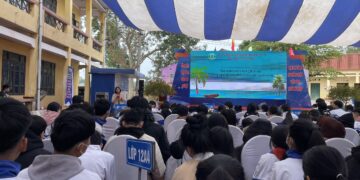 Tham dự Ngày hội việc làm tư vấn, giới thiệu việc làm, tuyển sinh và định hướng nghề nghiệp huyện Phú Bình năm 2023.
