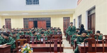 Tổ chức Tư vấn tuyển sinh cho bộ đội xuất ngũ tại Lữ đoàn thông tin 601.