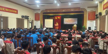 Hội nghị cung cấp thông tin thị trường lao động, bồi dưỡng kiến thức chính sách pháp luật về lao động, việc làm dành cho học sinh, sinh viên 2024