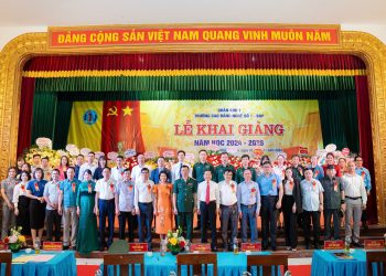 LONG TRỌNG TỔ CHỨC LỄ KHAI GIẢNG NĂM HỌC 2024 – 2025