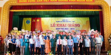 LONG TRỌNG TỔ CHỨC LỄ KHAI GIẢNG NĂM HỌC 2024 – 2025