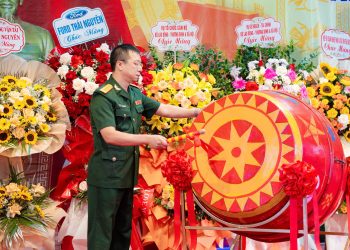 LONG TRỌNG TỔ CHỨC LỄ KHAI GIẢNG NĂM HỌC 2024 – 2025