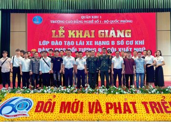 Khai giảng lớp đào tạo lái xe ô tô hạng B số cơ khí cho bộ đội xuất ngũ, công an xuất ngũ