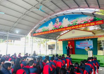 Trường Cao đẳng nghề số 1 – BQP tư vấn hướng nghiệp cho học sinh khối 9 tại THCS Bình Long