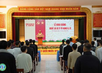 Khai giảng lớp lái xe ô tô hạng B & C1: Học thực chất, thi thực chất