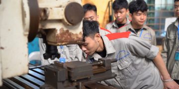 Cắt gọt kim loại: Nghề của sự chính xác