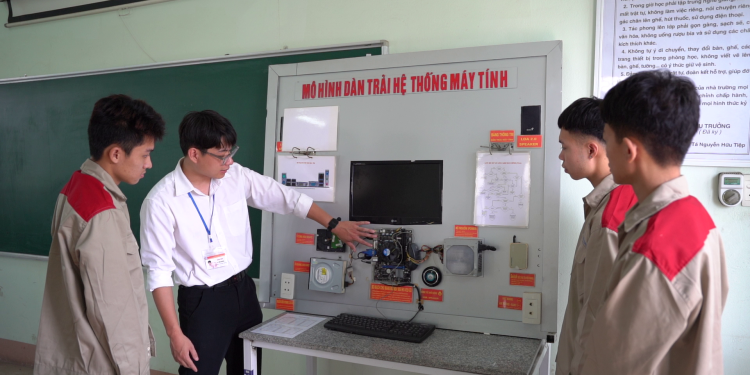 Sửa chữa và lắp ráp máy tính