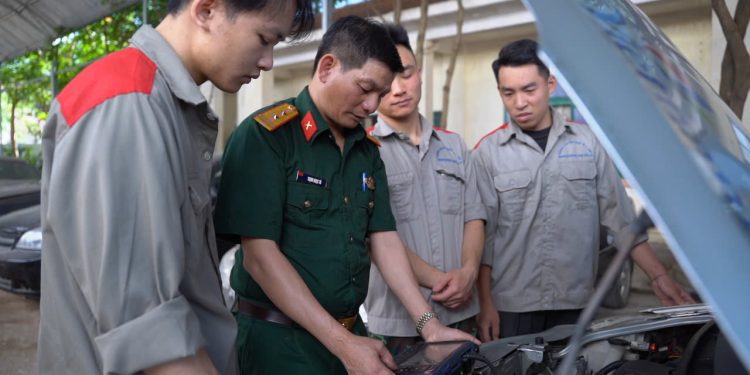 Công nghệ ô tô