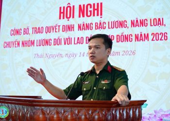 Hội nghị công bố, trao quyết định nâng bậc lương, nâng loại, chuyển nhóm lương đối với lao động hợp đồng năm 2026