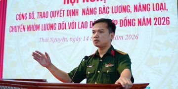 Hội nghị công bố, trao quyết định nâng bậc lương, nâng loại, chuyển nhóm lương đối với lao động hợp đồng năm 2026